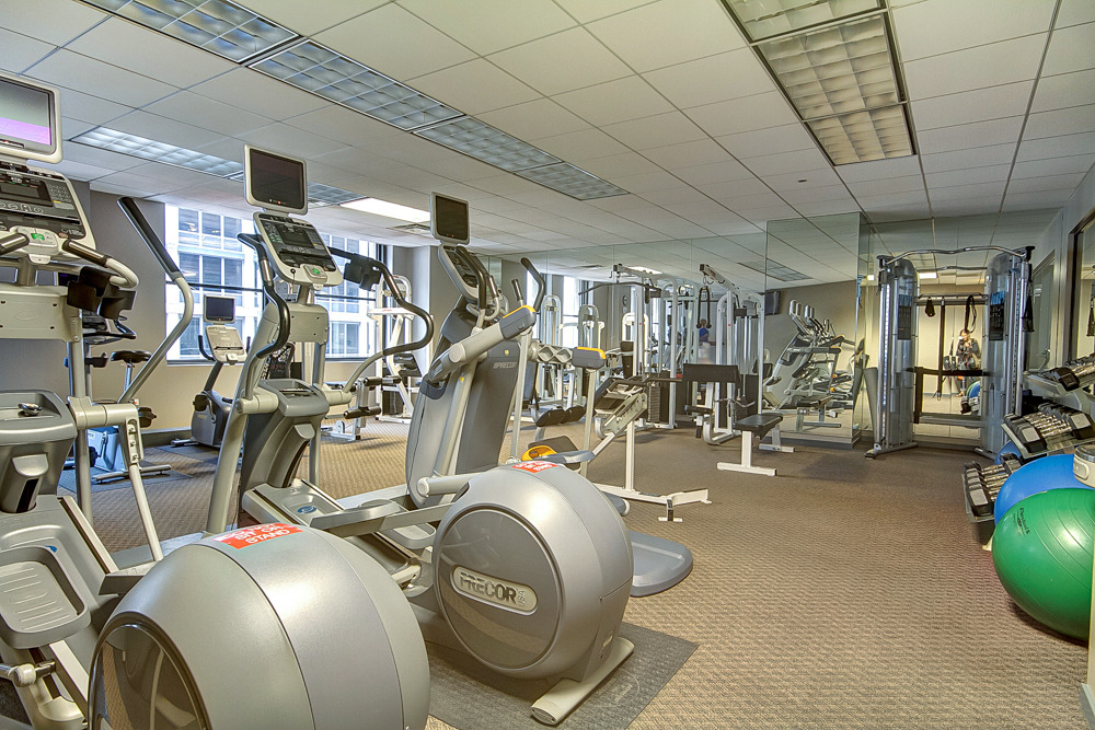 208 W Washington Street - Photo 16