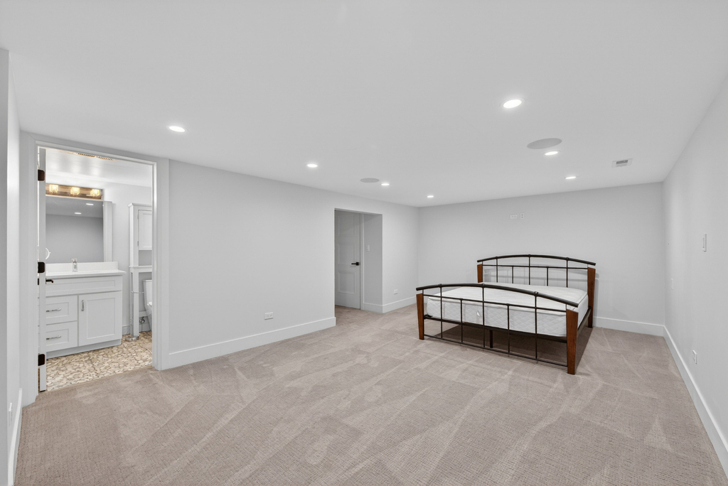13 Eton Court - Photo 18
