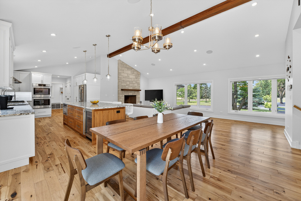 13 Eton Court - Photo 2
