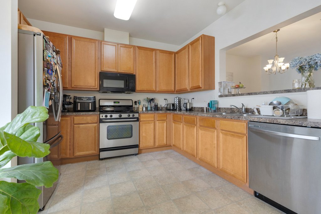 726 Hanbury Drive - Photo 5