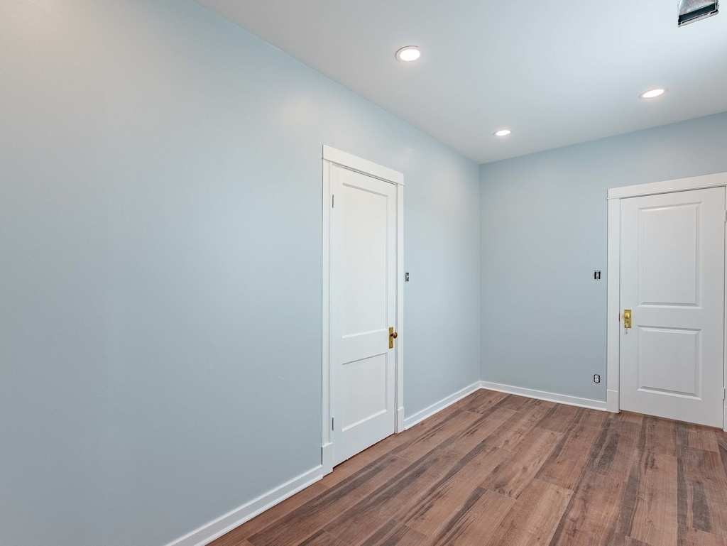 3720 W Eddy Street - Photo 10