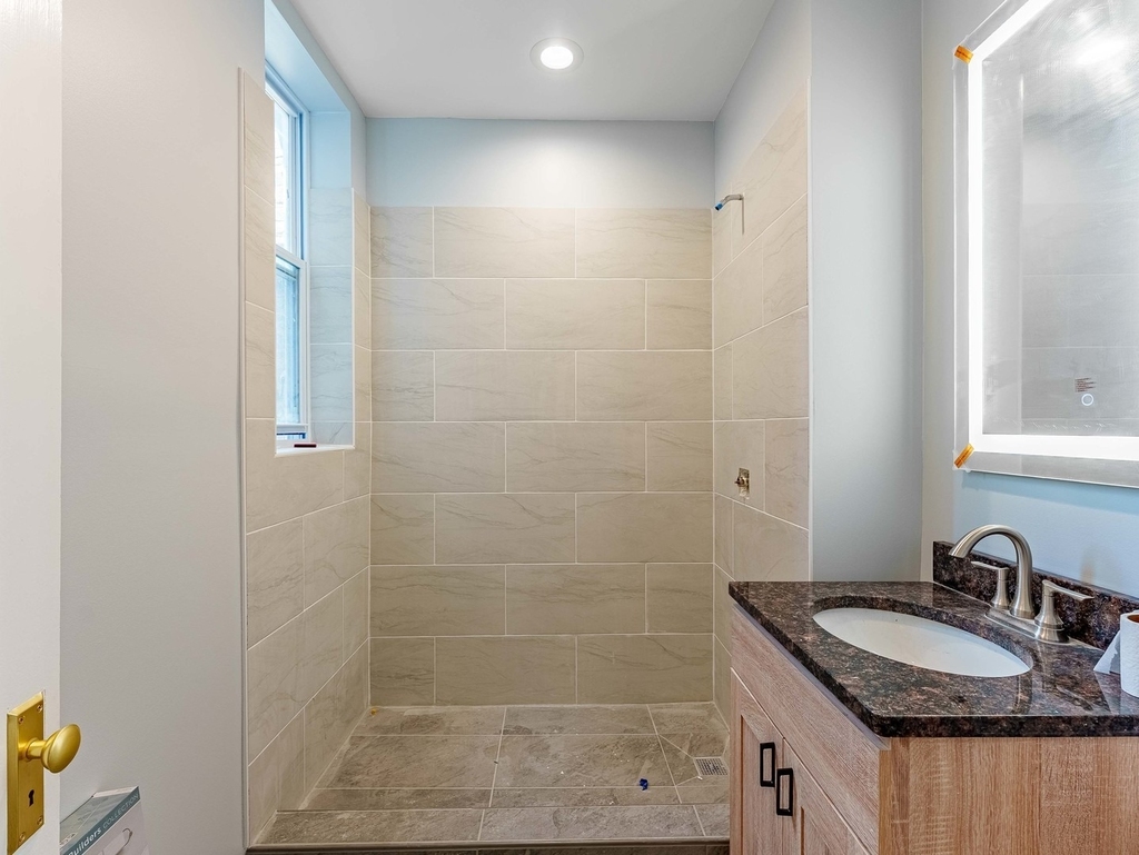 3720 W Eddy Street - Photo 8