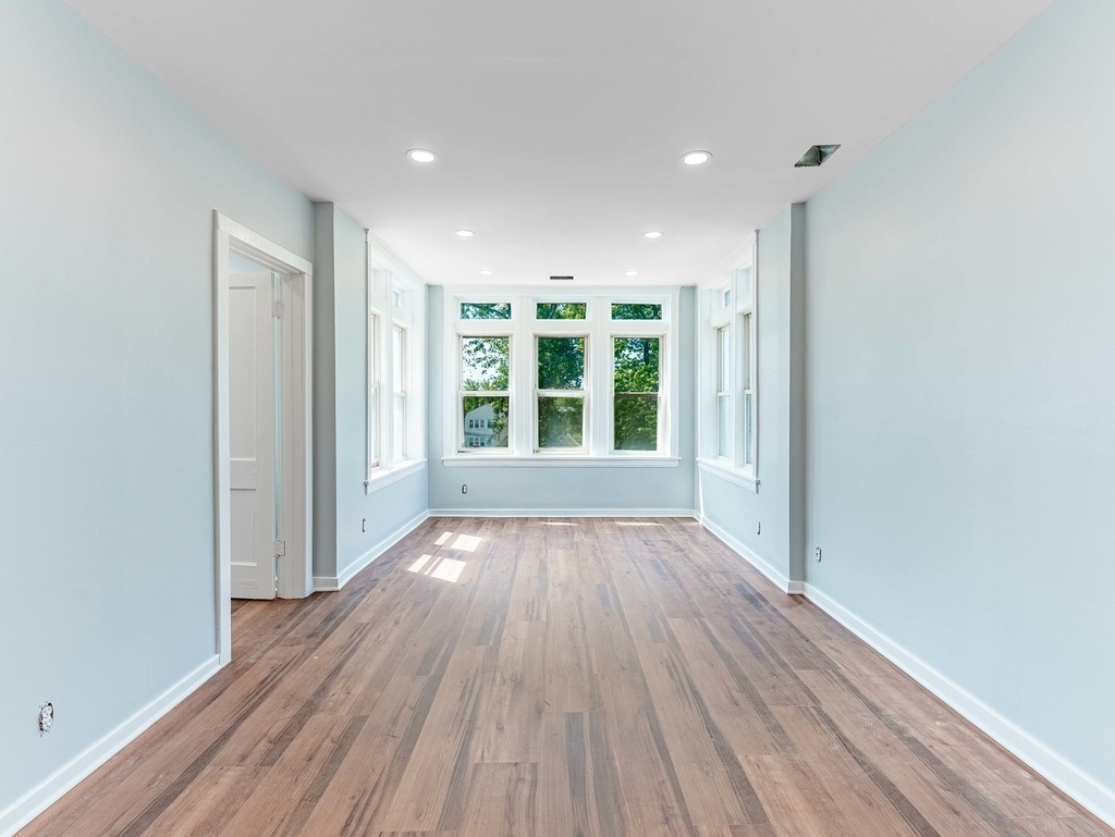 3720 W Eddy Street - Photo 4