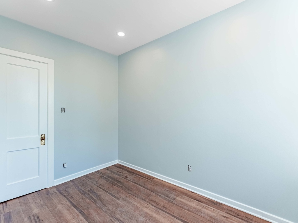 3720 W Eddy Street - Photo 5