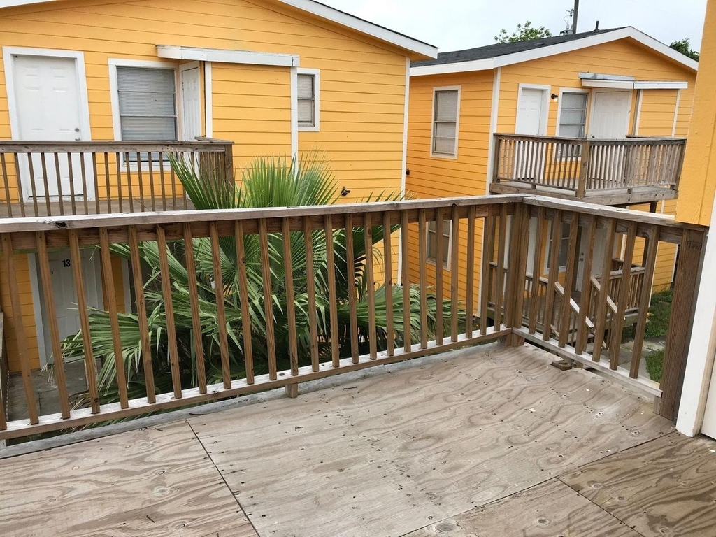 2711 Avenue K - Photo 1