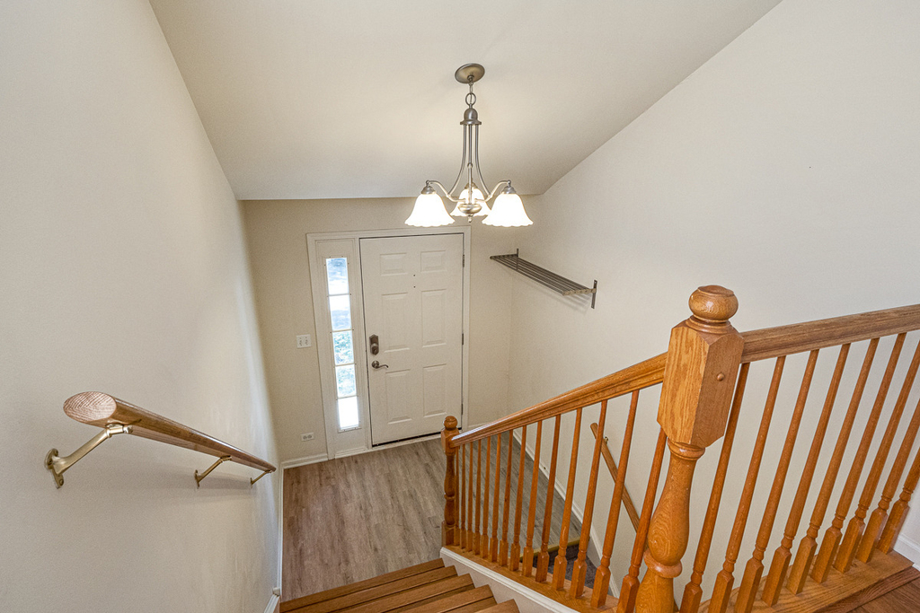 2409 Wilton Lane - Photo 2