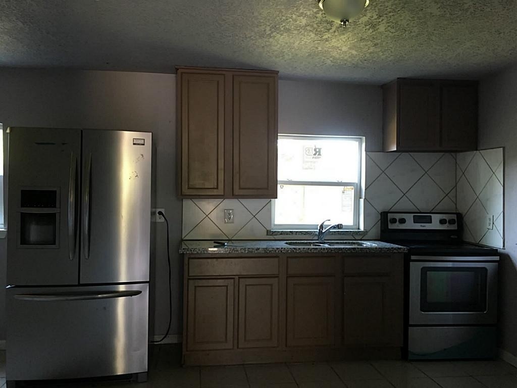 602 Illinois Street - Photo 4