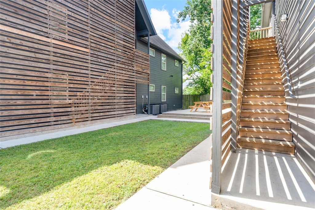 3426 Tuam Street - Photo 17
