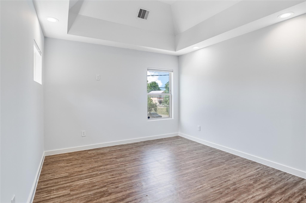 3426 Tuam Street - Photo 36