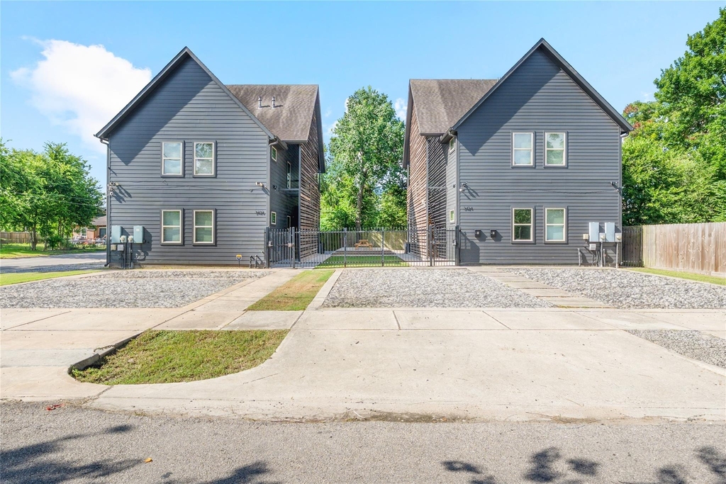 3426 Tuam Street - Photo 2