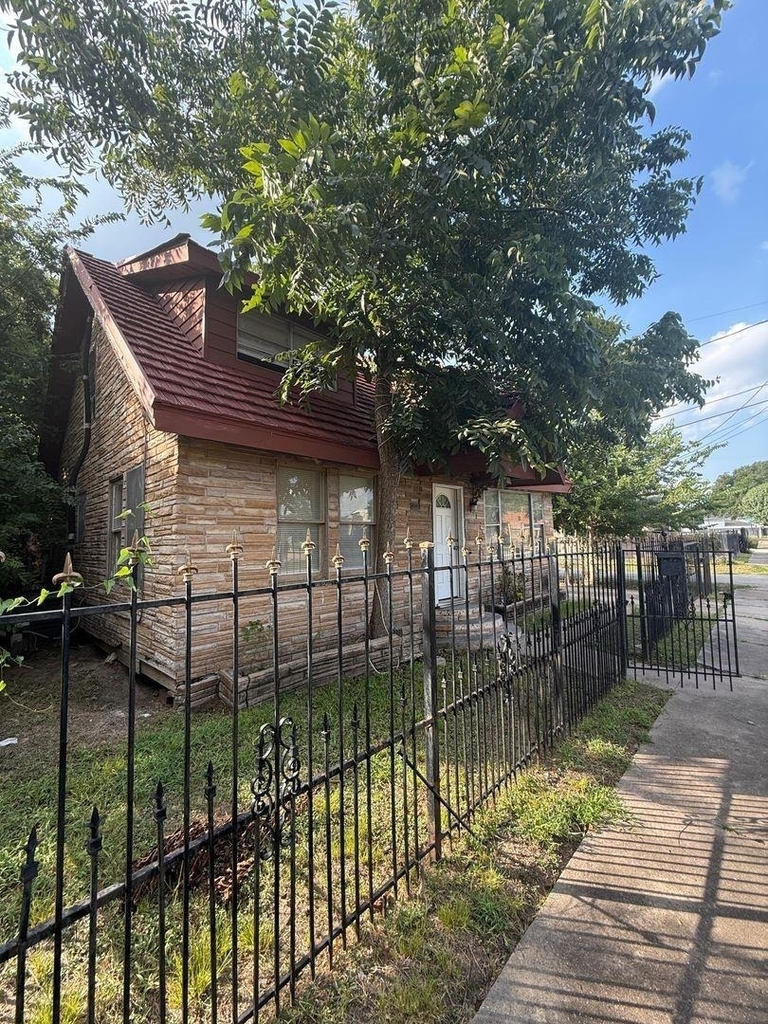 3012 Live Oak Street - Photo 1