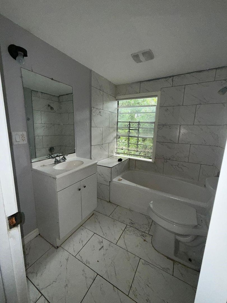 3012 Live Oak Street - Photo 8