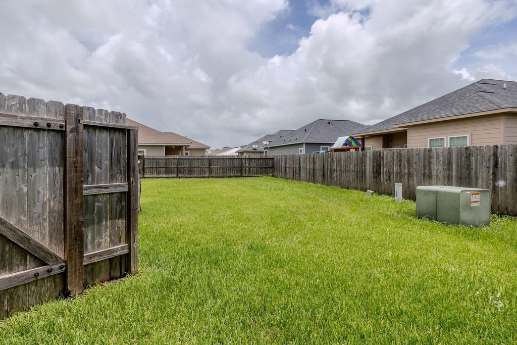 2422 Cardinal Drive - Photo 29