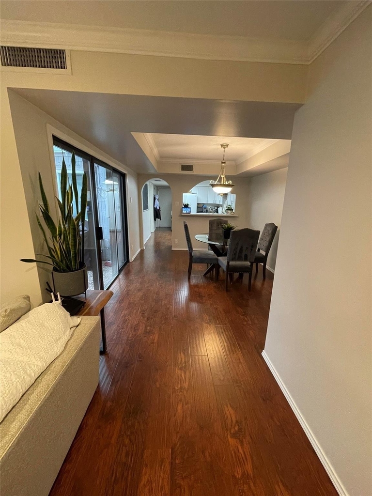 4523 Acacia Street - Photo 2