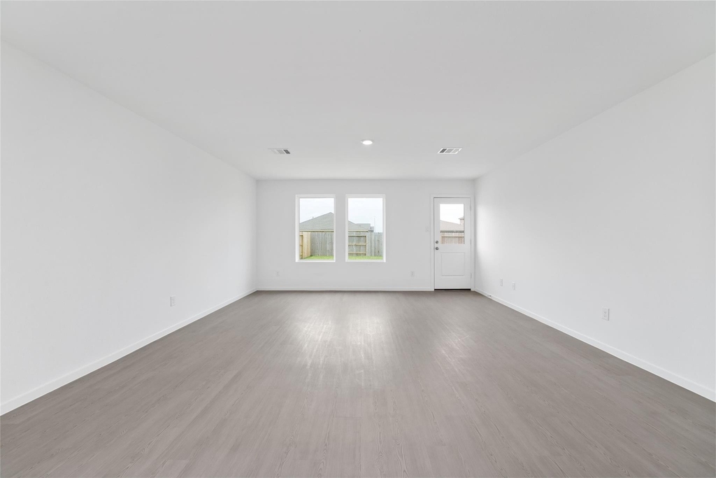 3064 Huntersville Drive - Photo 3