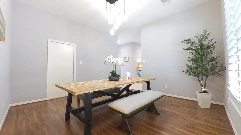 3339 Country Club Boulevard - Photo 8