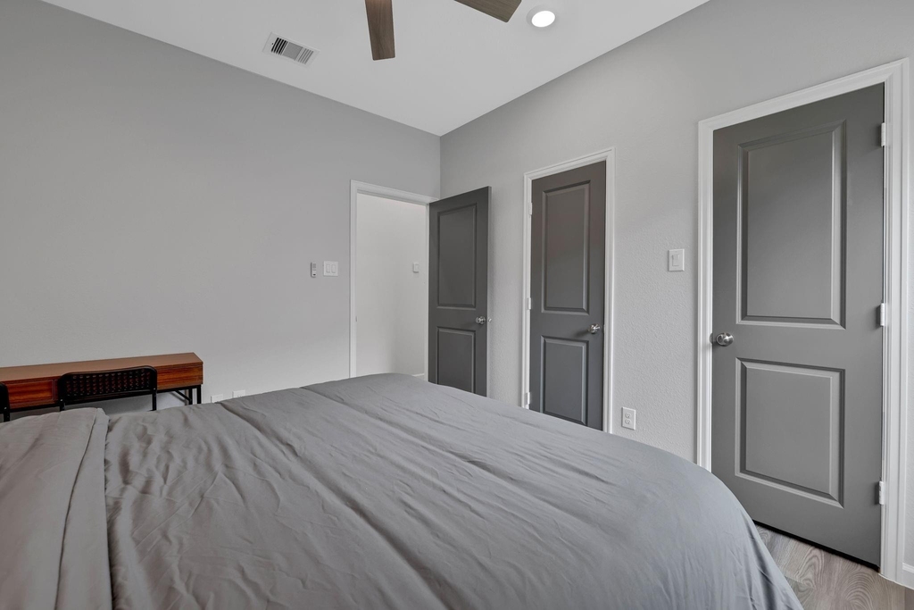 4933 Chester Lake Lane - Photo 13