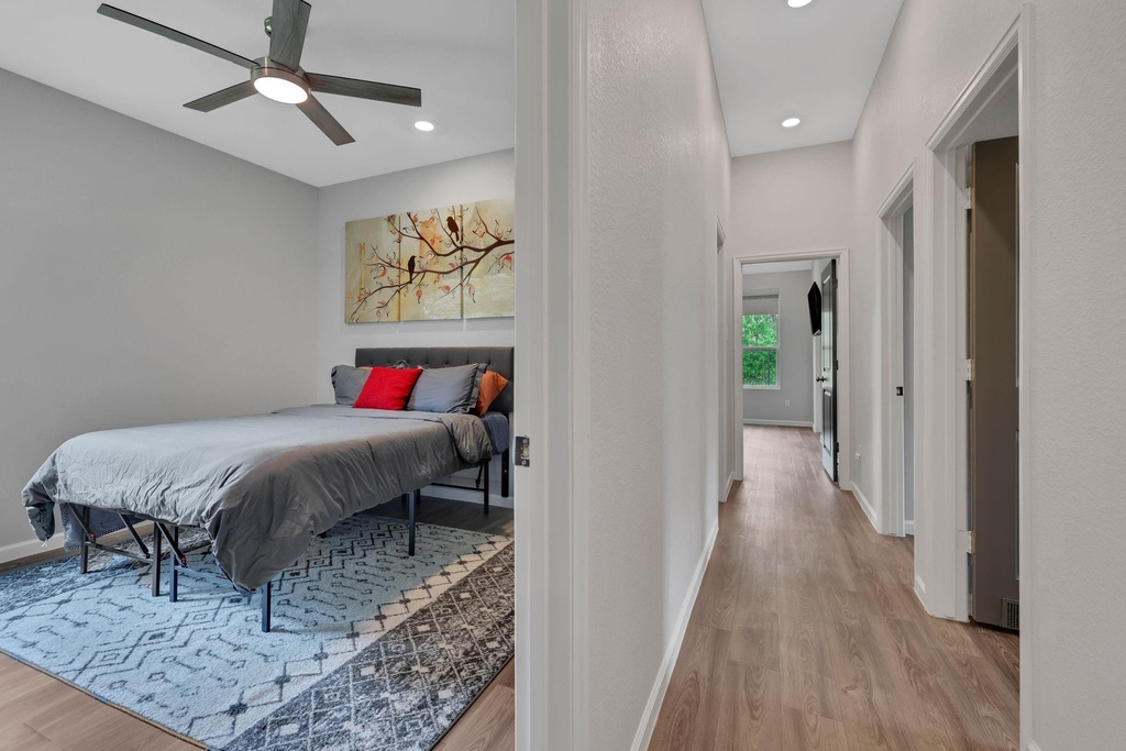 4933 Chester Lake Lane - Photo 12