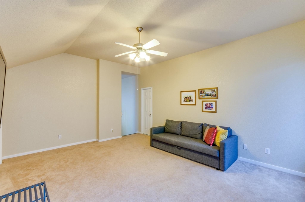 10 Caelin Court - Photo 23
