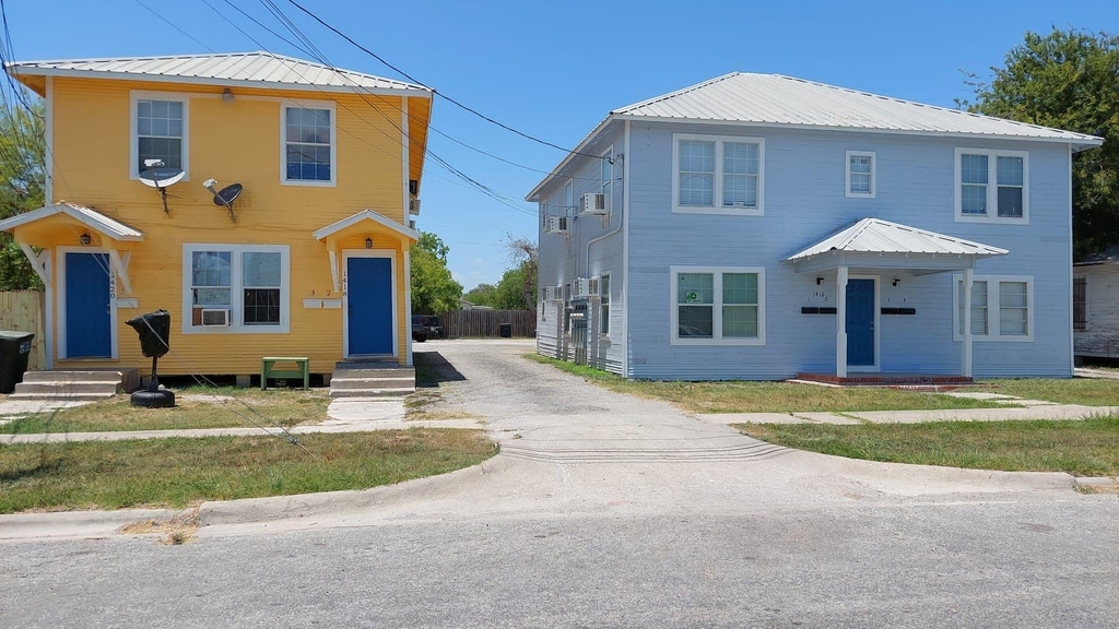 1416 Craig Street - Photo 7