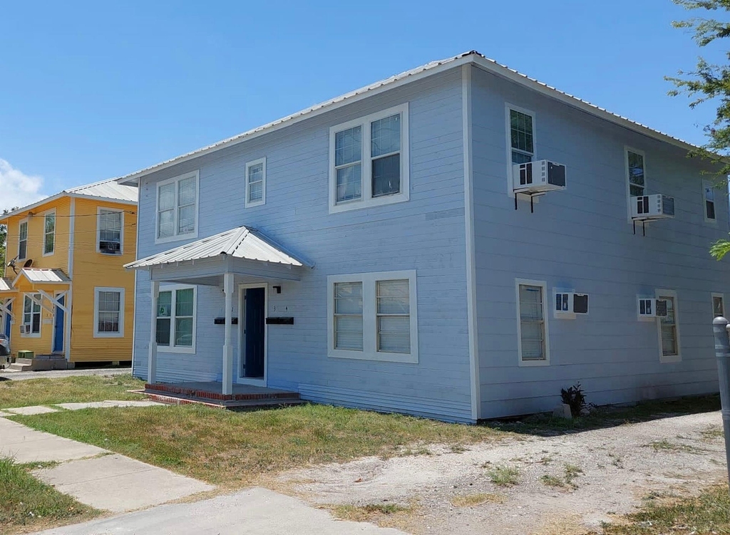 1416 Craig Street - Photo 6