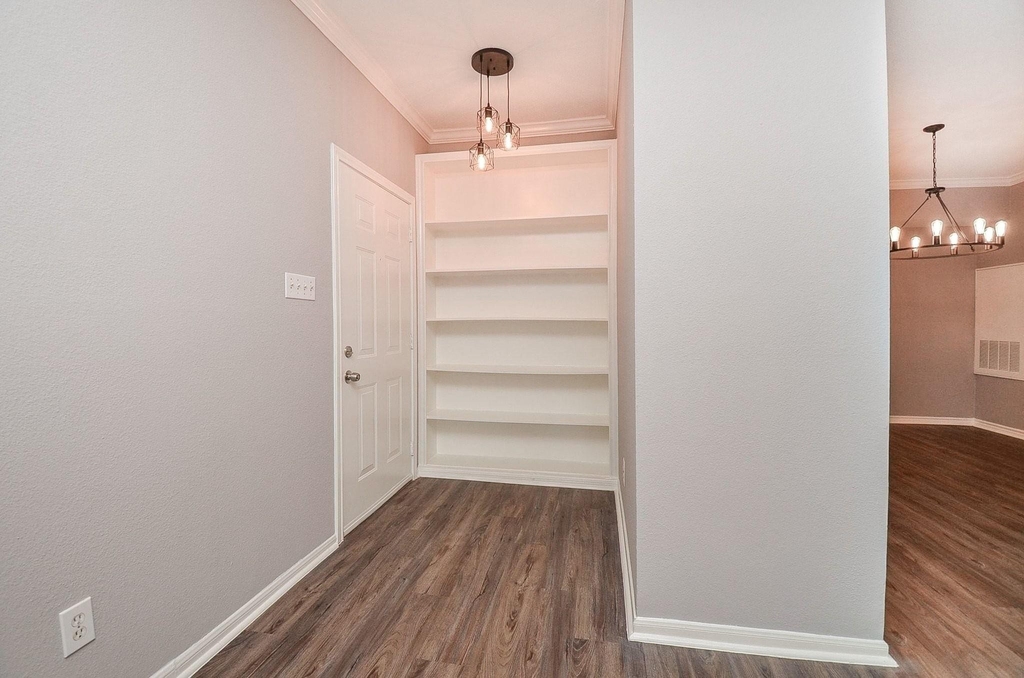2255 Braeswood Park Drive - Photo 5
