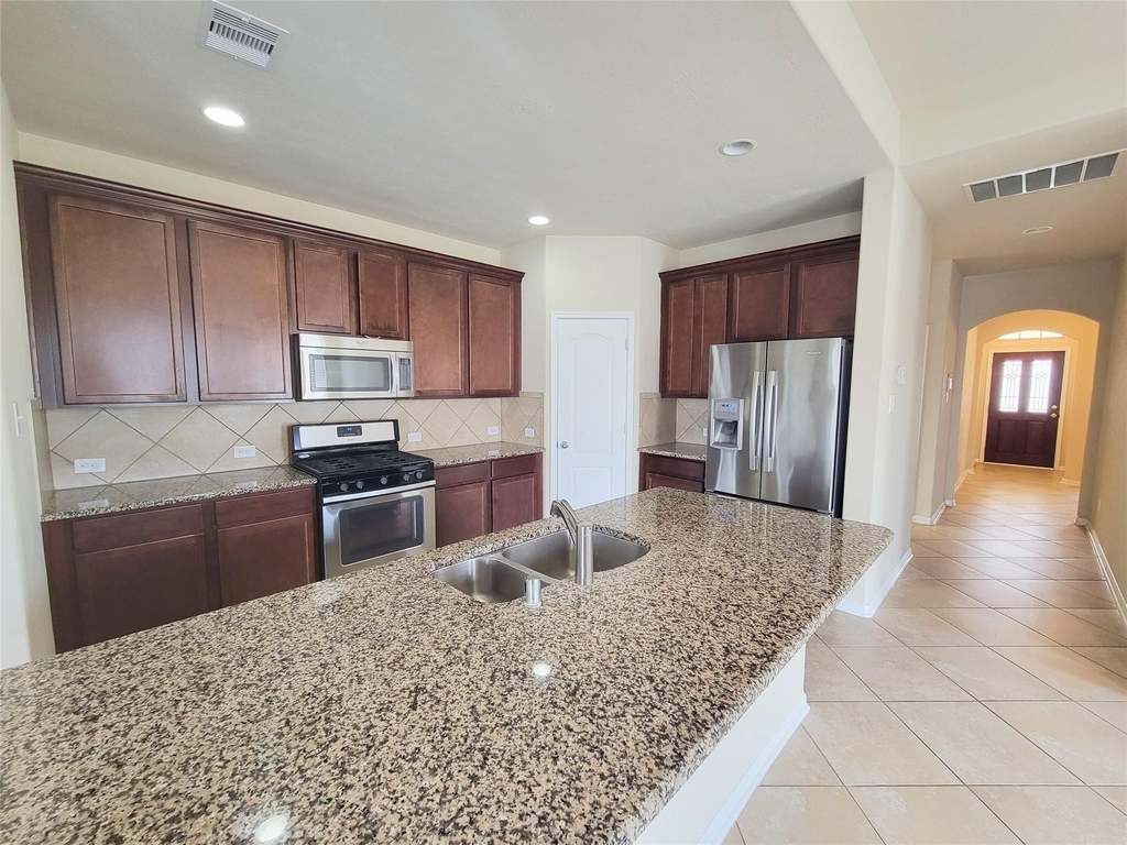 20762 Winghaven Drive - Photo 10