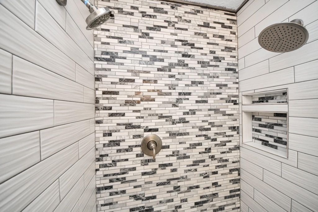 1104 N Heron Drive - Photo 17