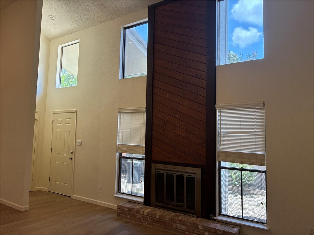 6401 Deihl Road - Photo 4