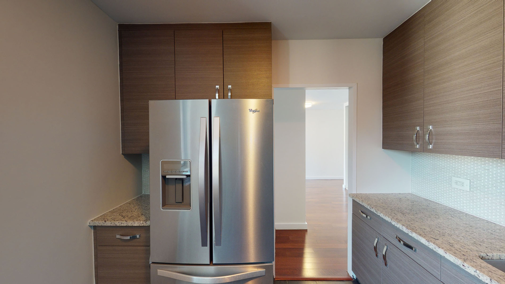 401 E 34th St - Photo 3