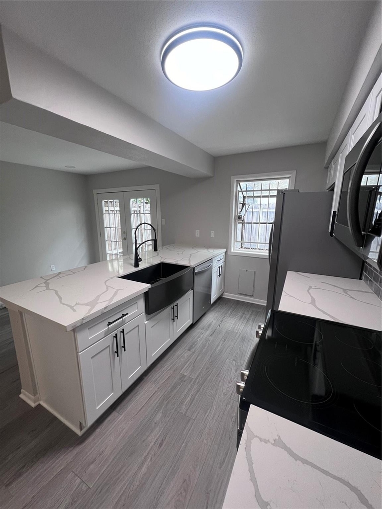 5917 Fairdale Lane - Photo 2
