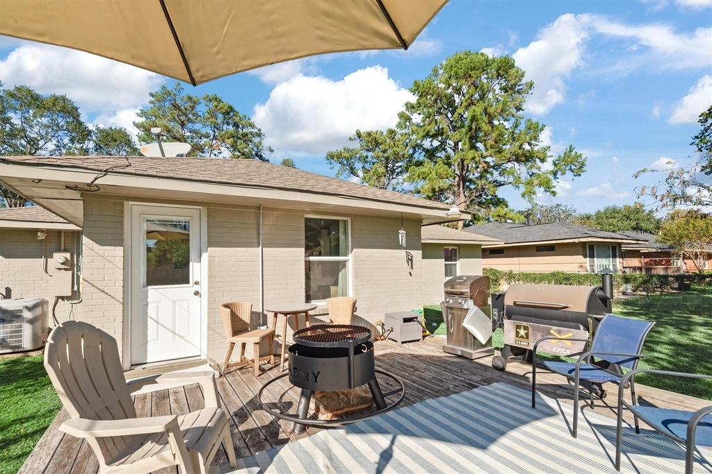 2023 Woodcrest Drive - Photo 23