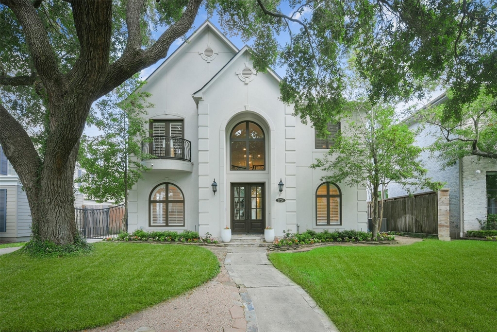 3724 Wroxton Road - Photo 0