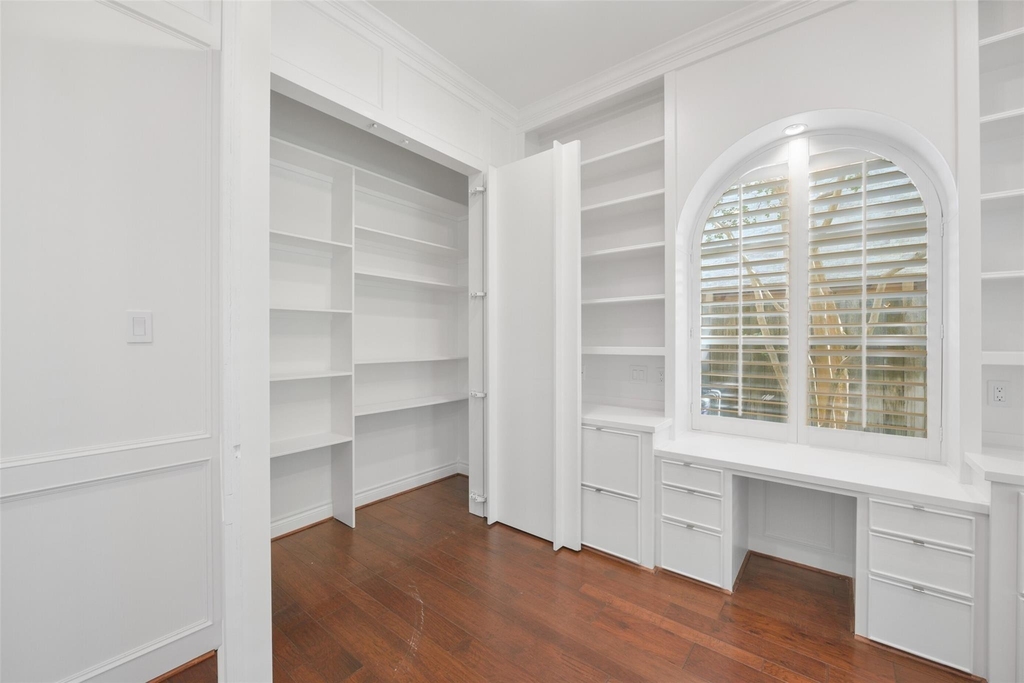 3724 Wroxton Road - Photo 6