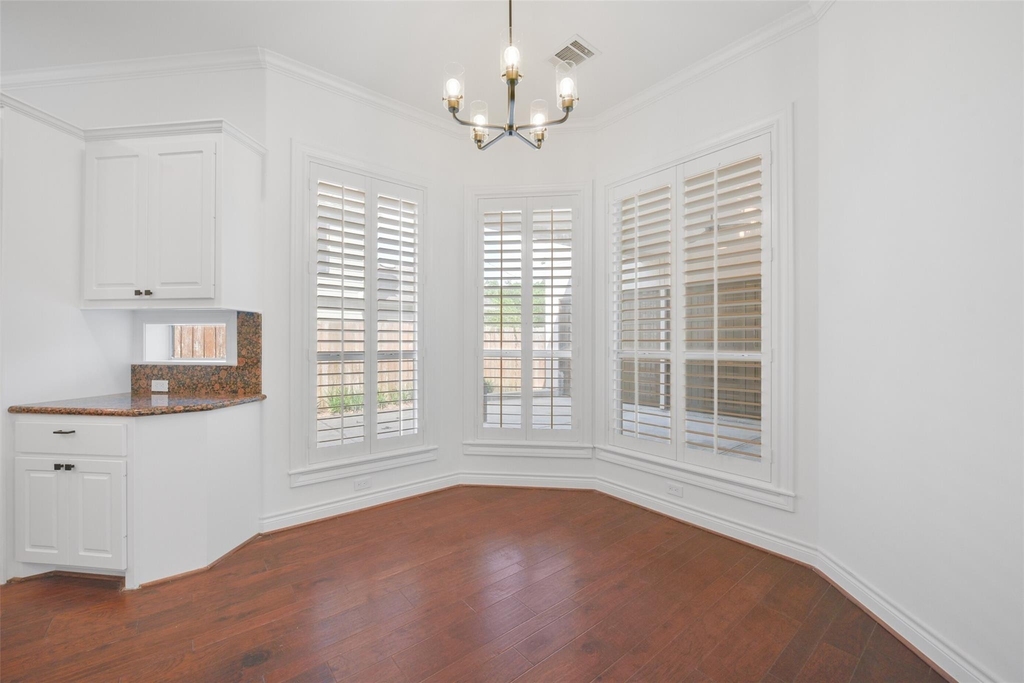 3724 Wroxton Road - Photo 15