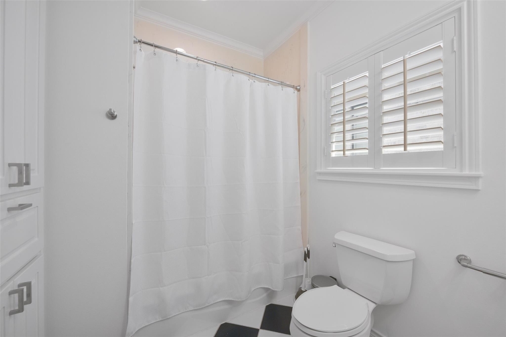 3724 Wroxton Road - Photo 22