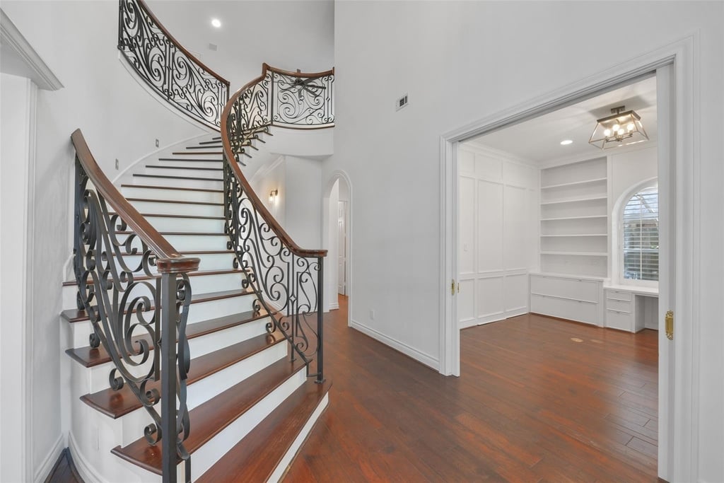 3724 Wroxton Road - Photo 4