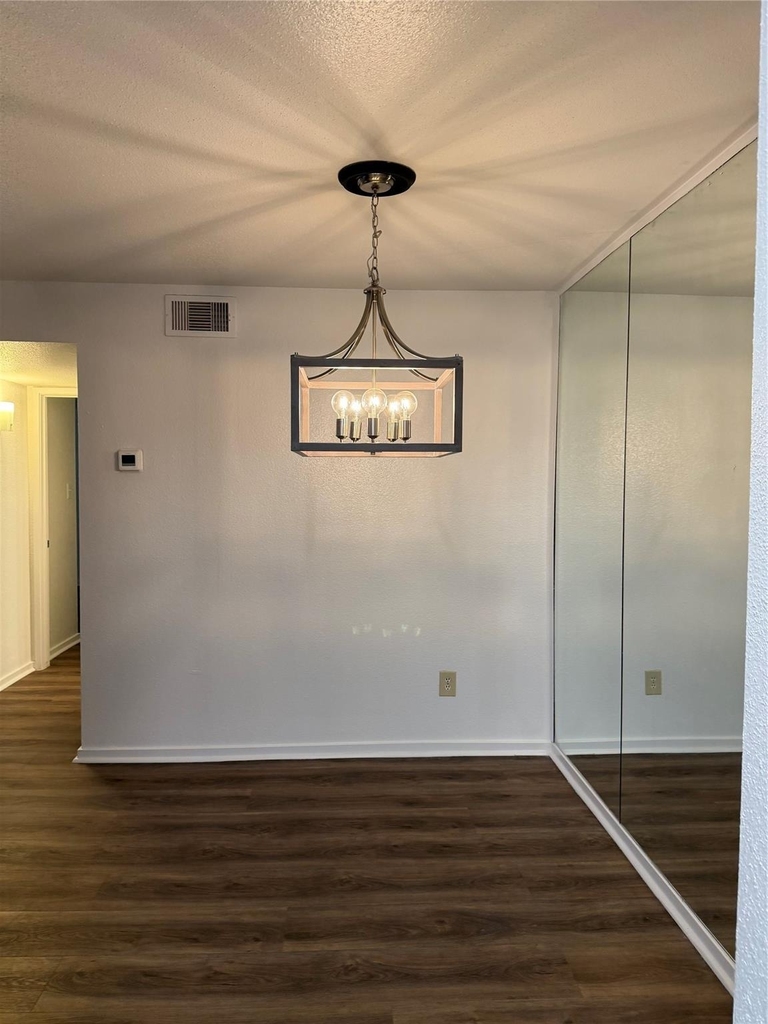 1100 Augusta Drive - Photo 4