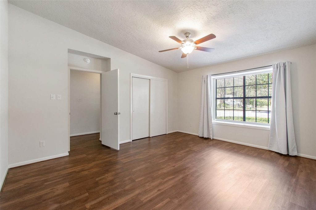 75 Fallshire Drive - Photo 8