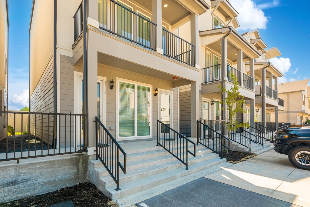 494 S Centro Circle - Photo 3