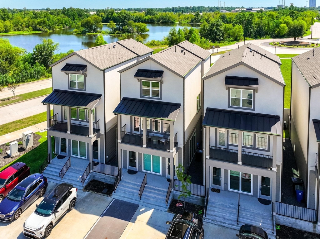 494 S Centro Circle - Photo 1