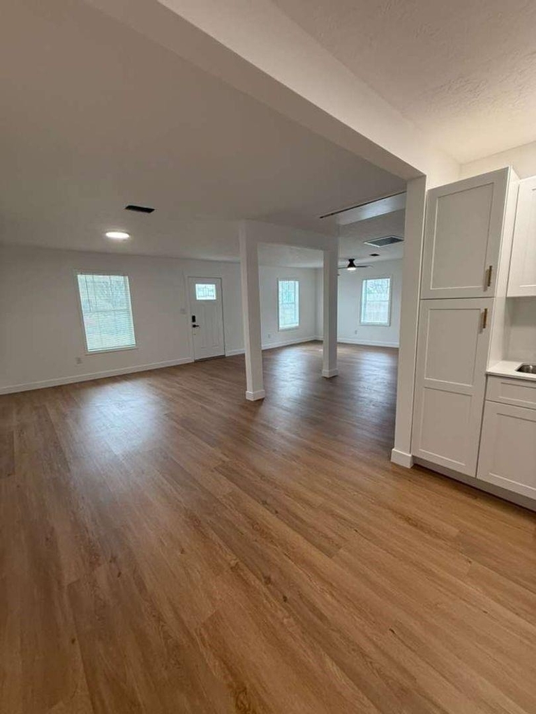 133 Pomeroy Avenue - Photo 1
