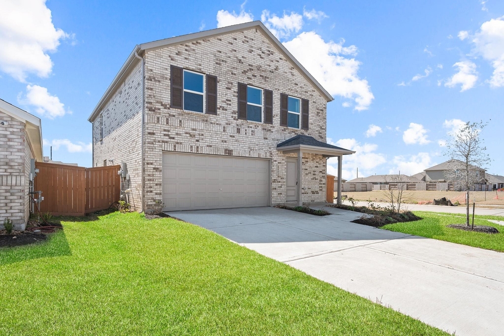 1102 Rustic Willow Drive - Photo 2