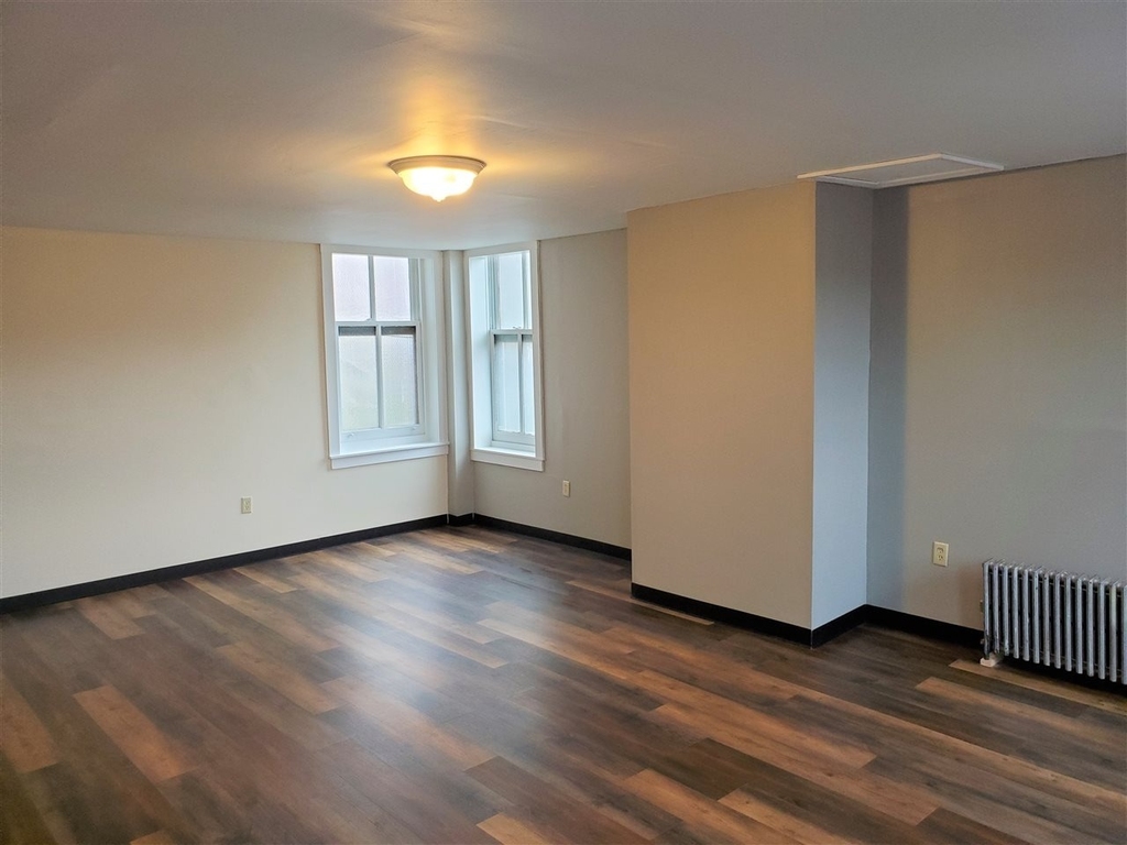 819 Elm - Photo 5