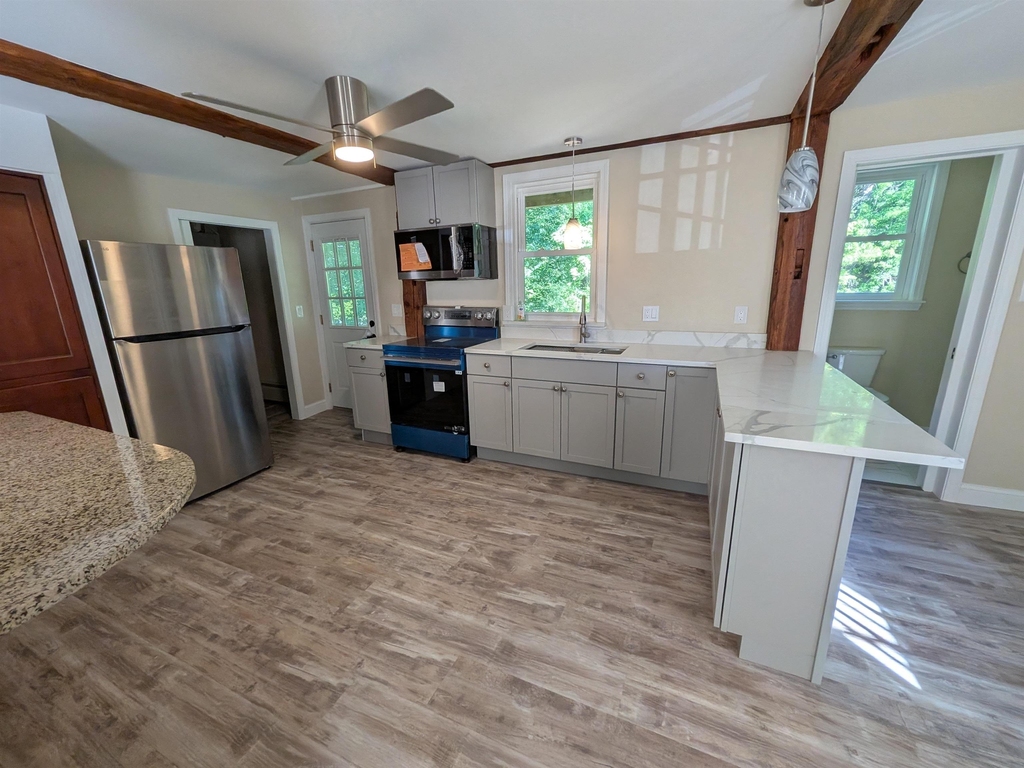 61 Island - Photo 23