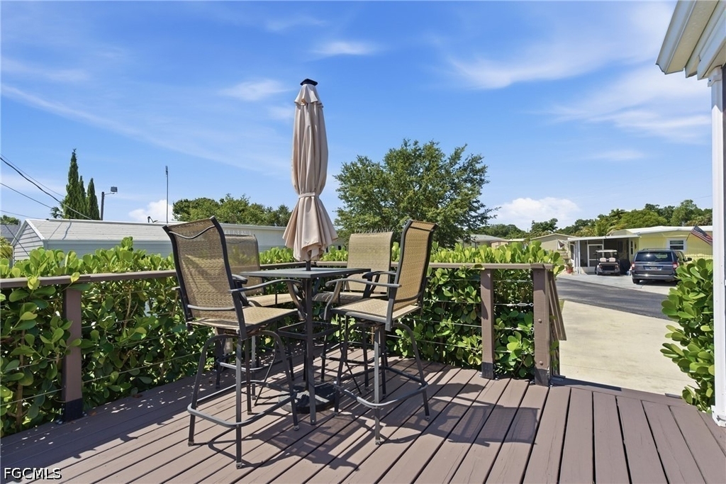 5558 Palm Beach Boulevard - Photo 16