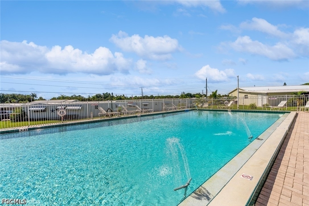5558 Palm Beach Boulevard - Photo 27