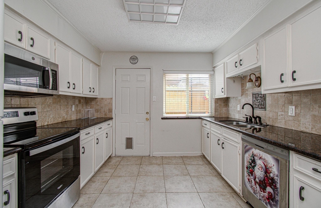 823 S Ripple Creek Drive - Photo 15