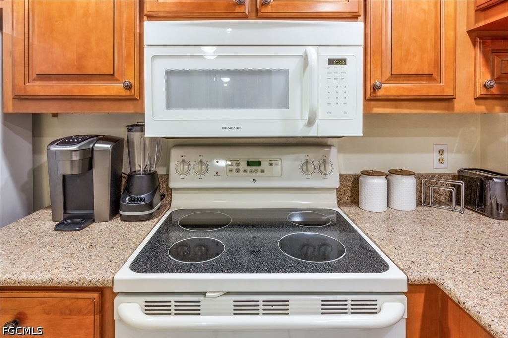 15126 Parkside Drive - Photo 38