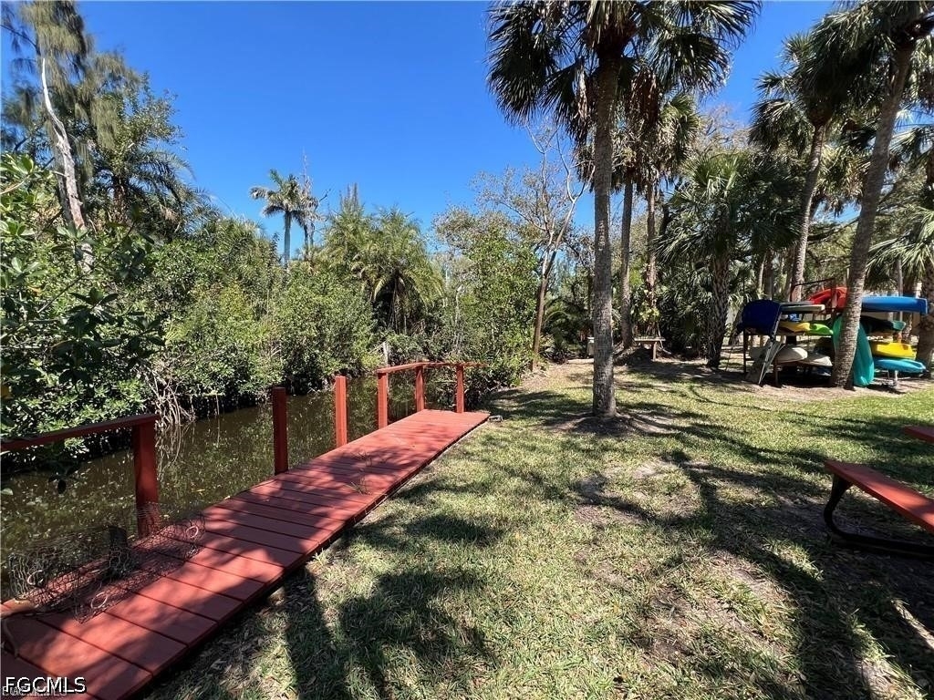 15126 Parkside Drive - Photo 2